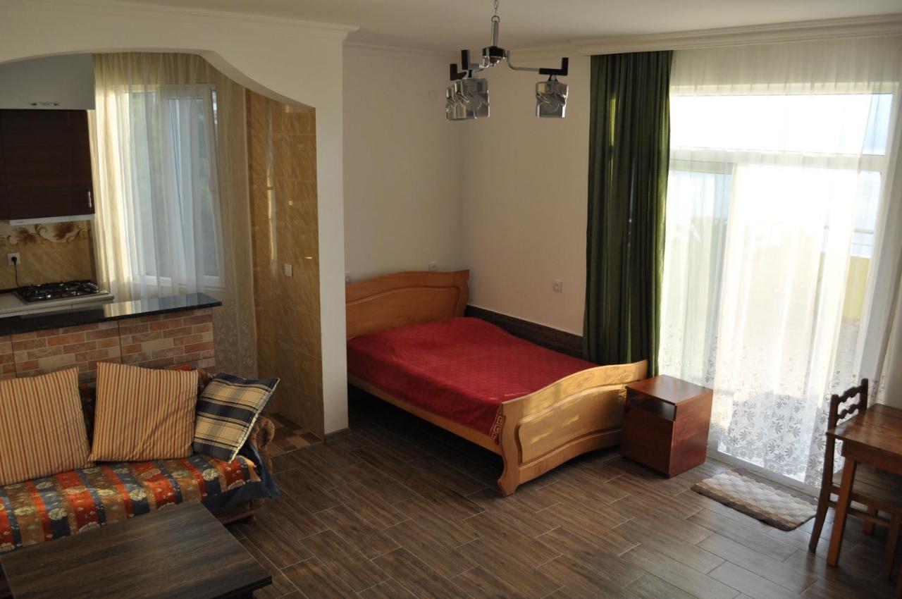 Akhmed Guest House Kvariati Dış mekan fotoğraf